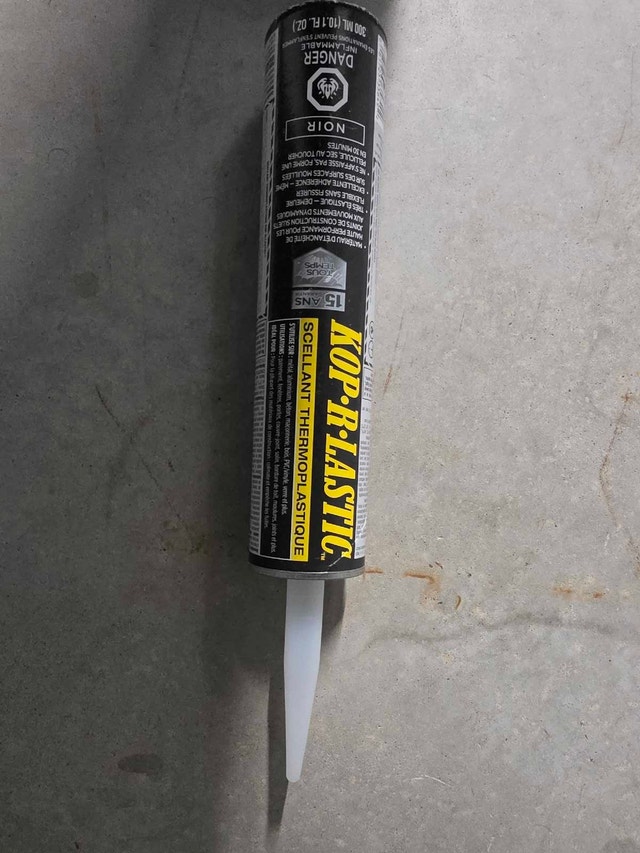 Thermoplastic sealant for roofing - photo 2
