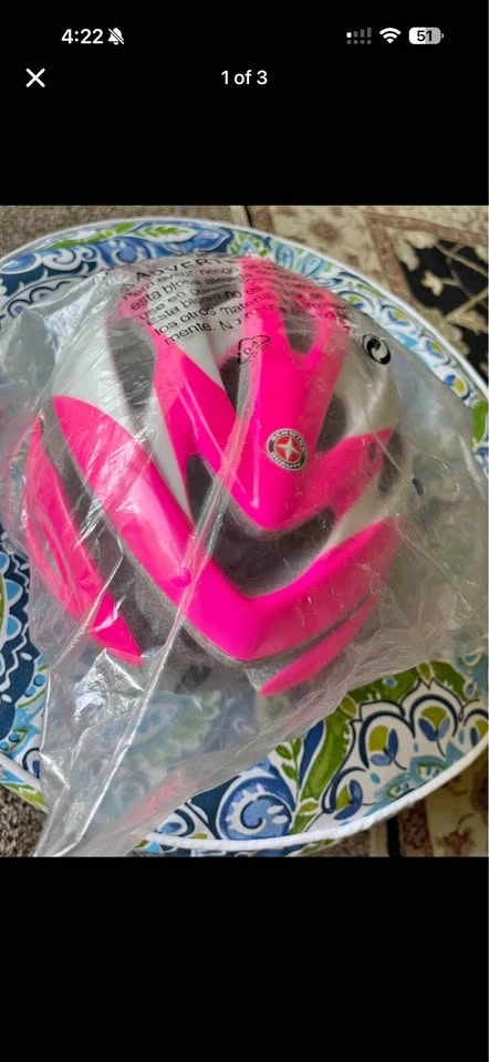 Schwinn adult helmet- pink/white