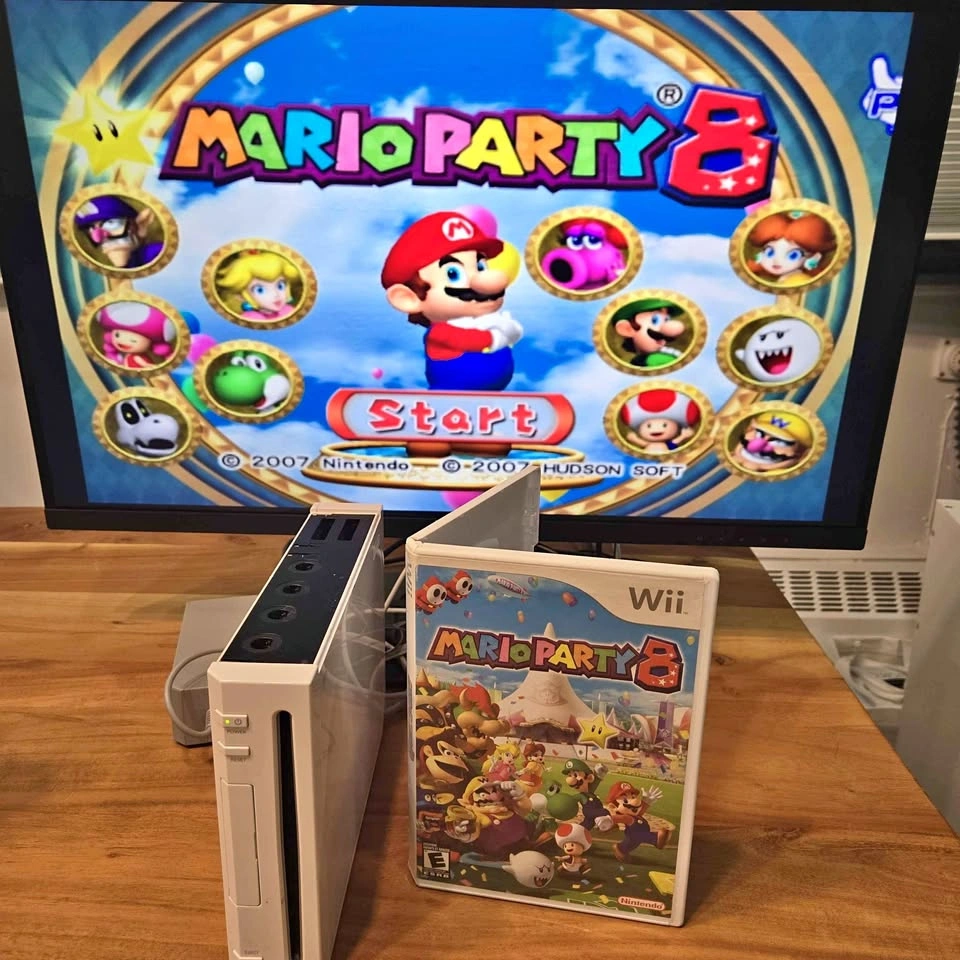 Mario Party 8 wii. Tested good condition.