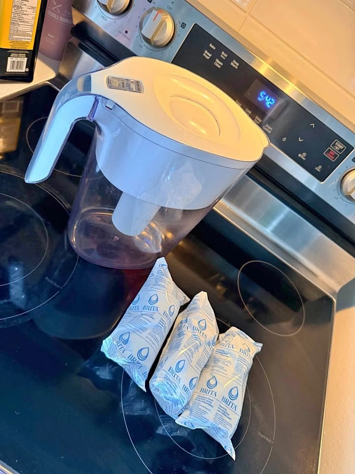 Brita Water Filter Pitcher with 3 Replacement Filters