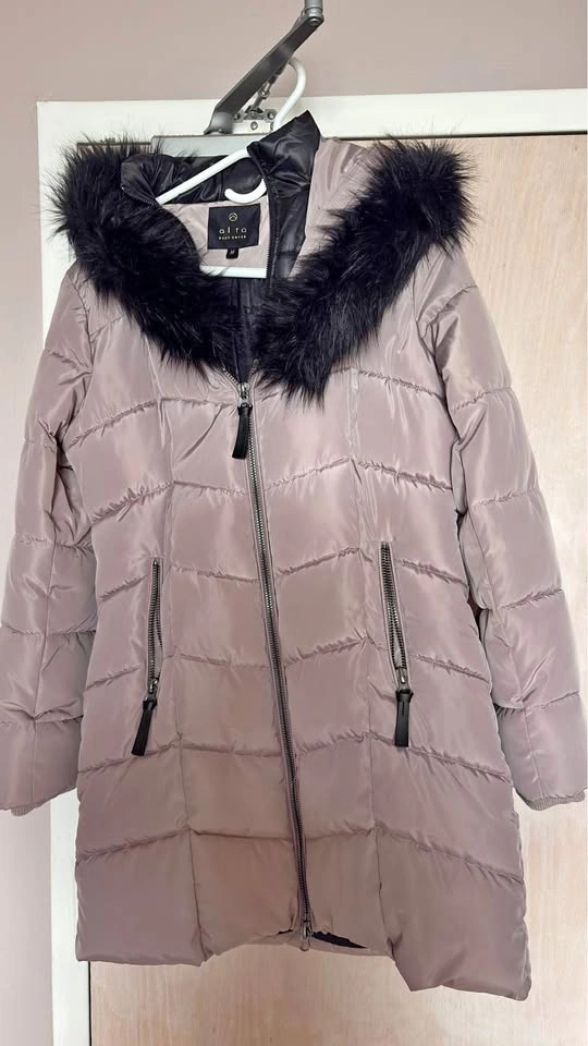 Alta Suzy Shier Women's Puffer Parka Size M