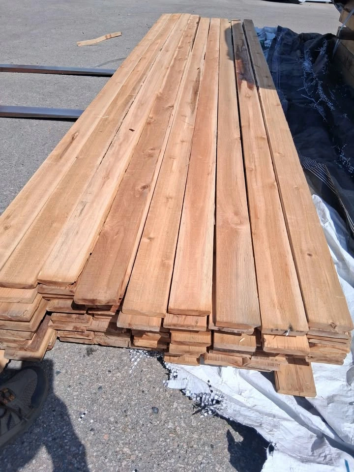 Red cedar 1x4 12ft 115pcs clearance - photo 2