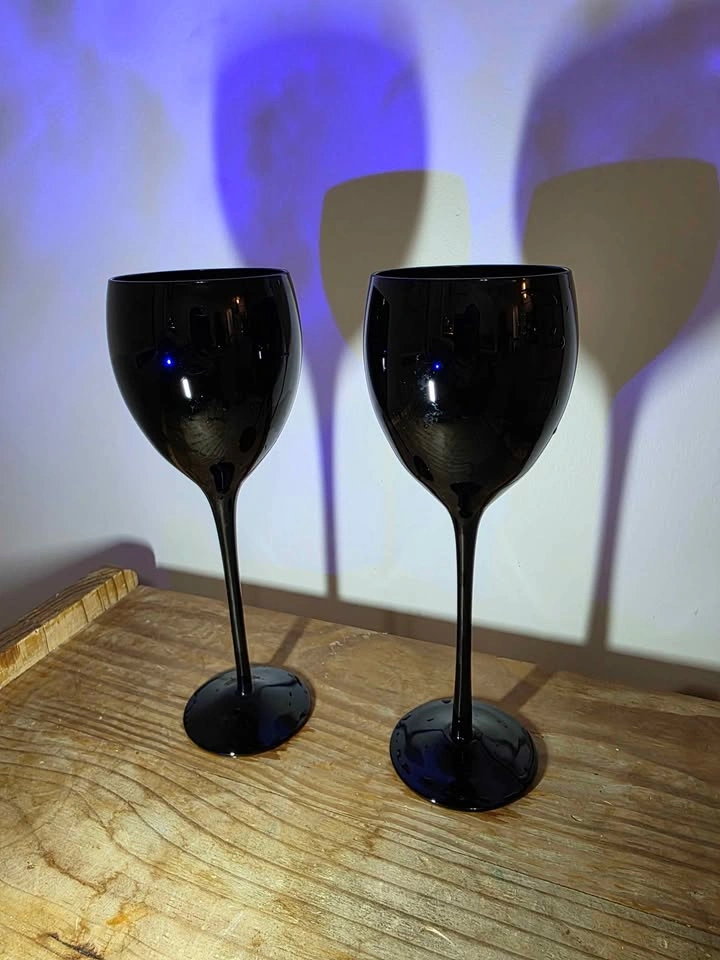 Set of 2 Black Wine Glasses - photo 2