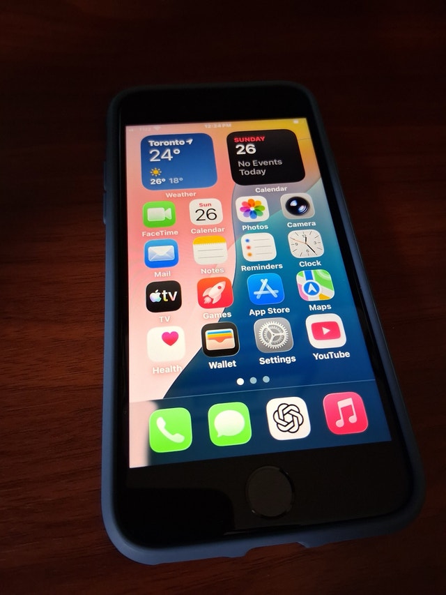 Apple iPhone SE (2022)