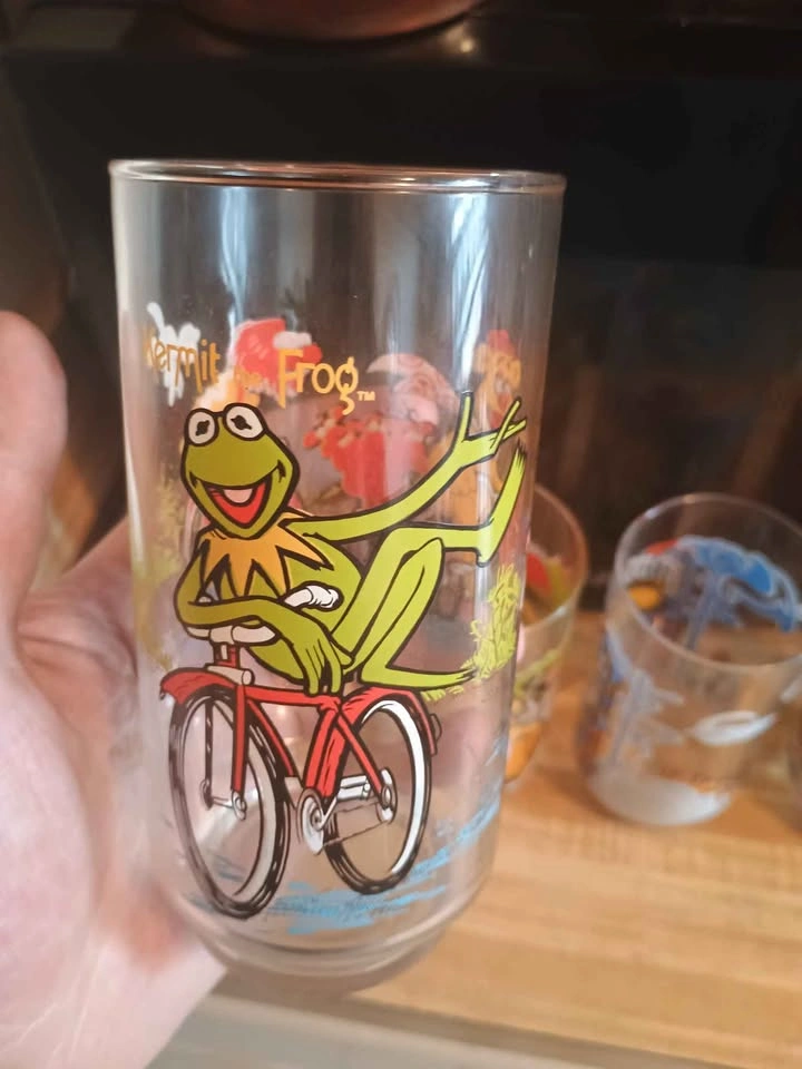 1981 McDonald's The Great Muppet Caper Glasses - Full Set of 4 - photo 3