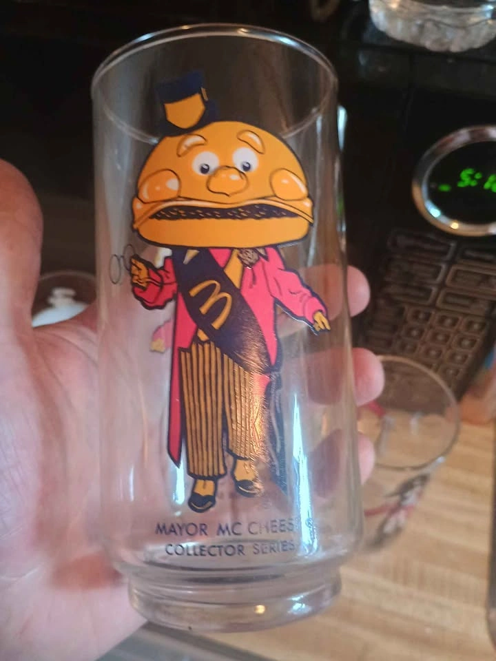 1977 McDonald's Collector Series Glasses - Full Set of 6 - photo 5