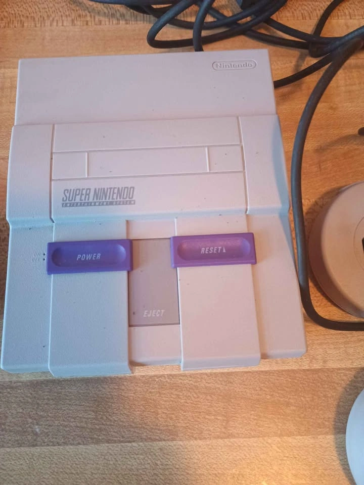 SNES Classic - Super Nintendo Mini CLV-201 - photo 2
