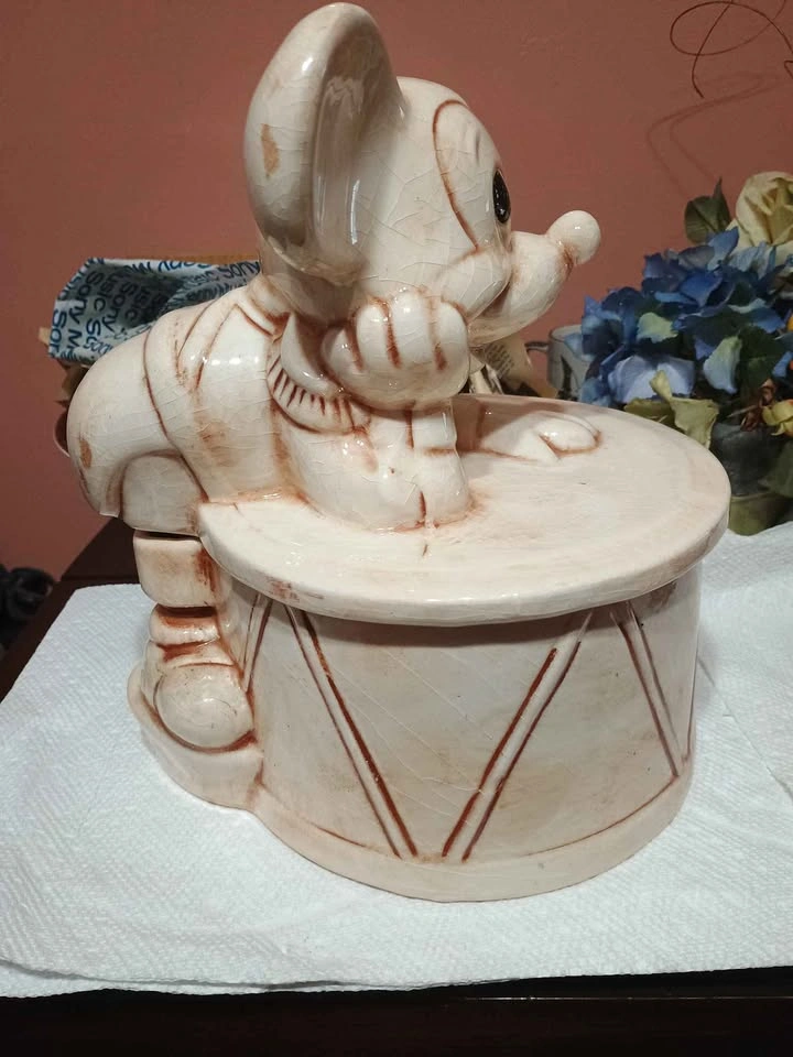 Vintage Mickey Mouse Cookie Jar Disney - photo 4
