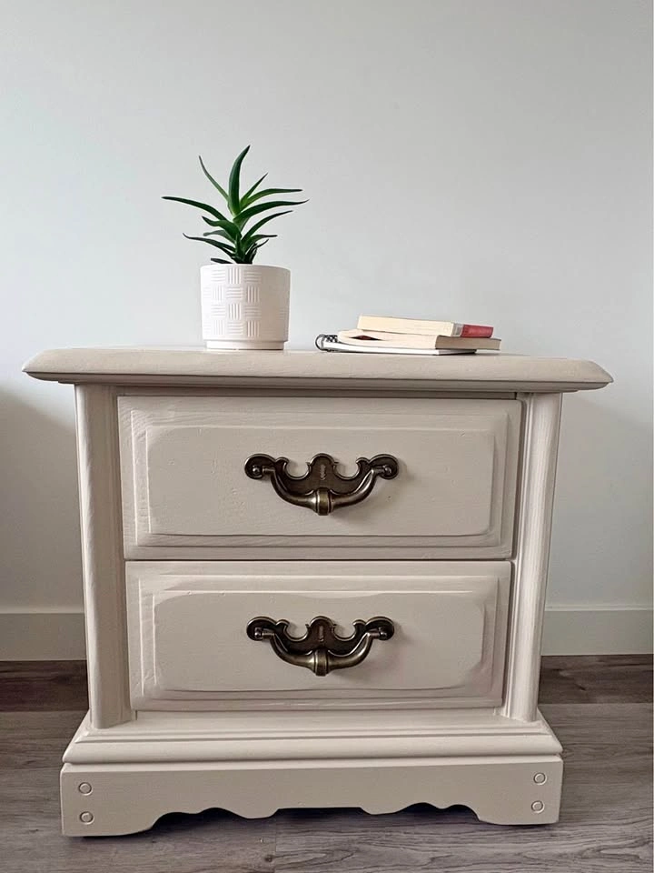 Nightstand- 2 drawers