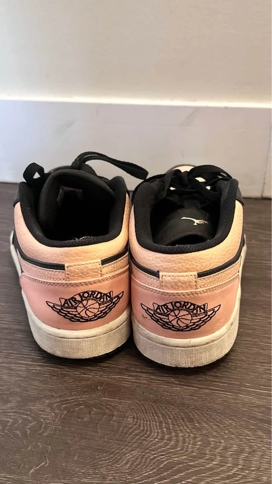 Air Jordan 1 Low Crimson Tint - photo 2