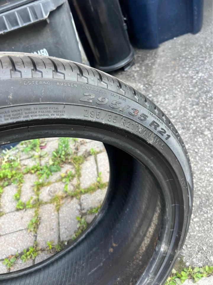 295/35 R21 All season Tires (2pcs) - photo 2