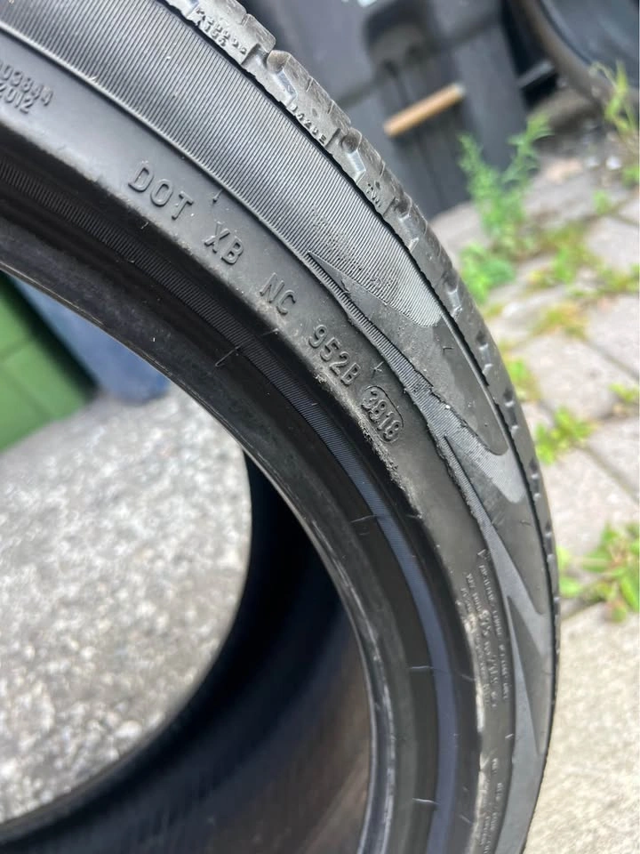 295/35 R21 All season Tires (2pcs) - photo 3