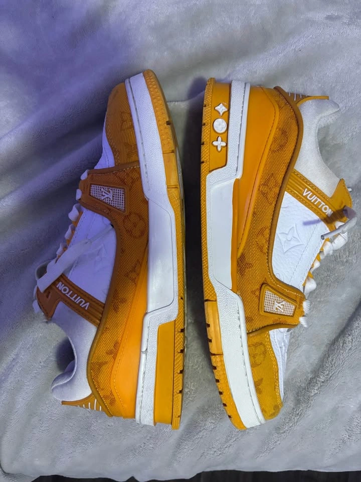 Lv Trainer Sneakers - photo 2