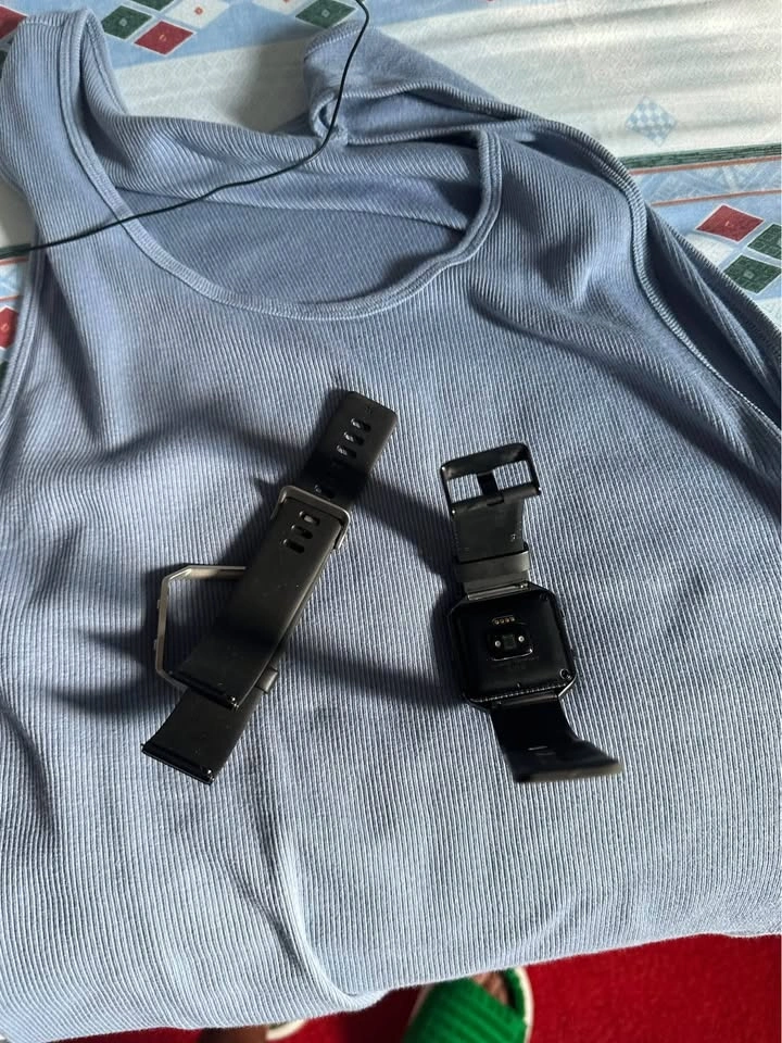 Fit Bit watch - photo 2