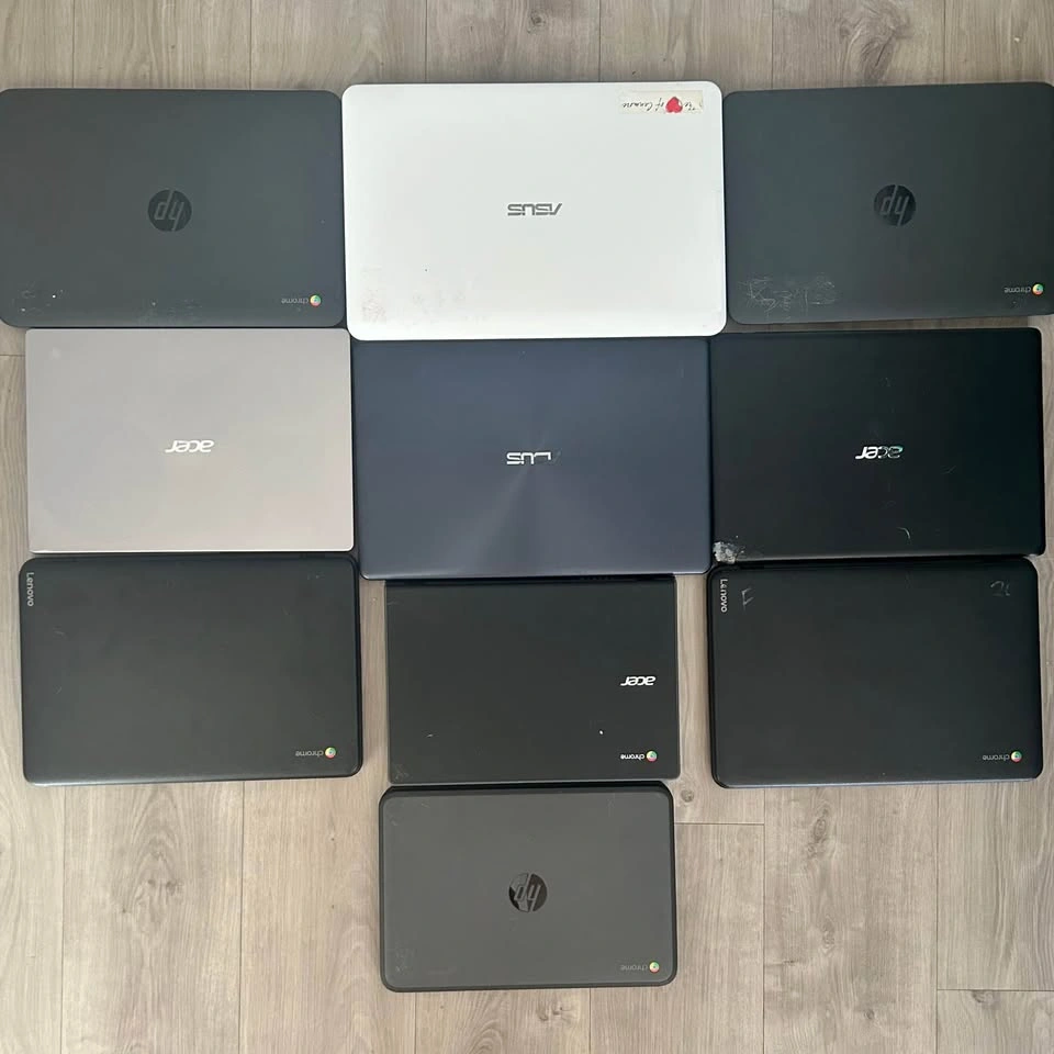 10x Laptop Lot (Untested/For Parts/Repair) - photo 3