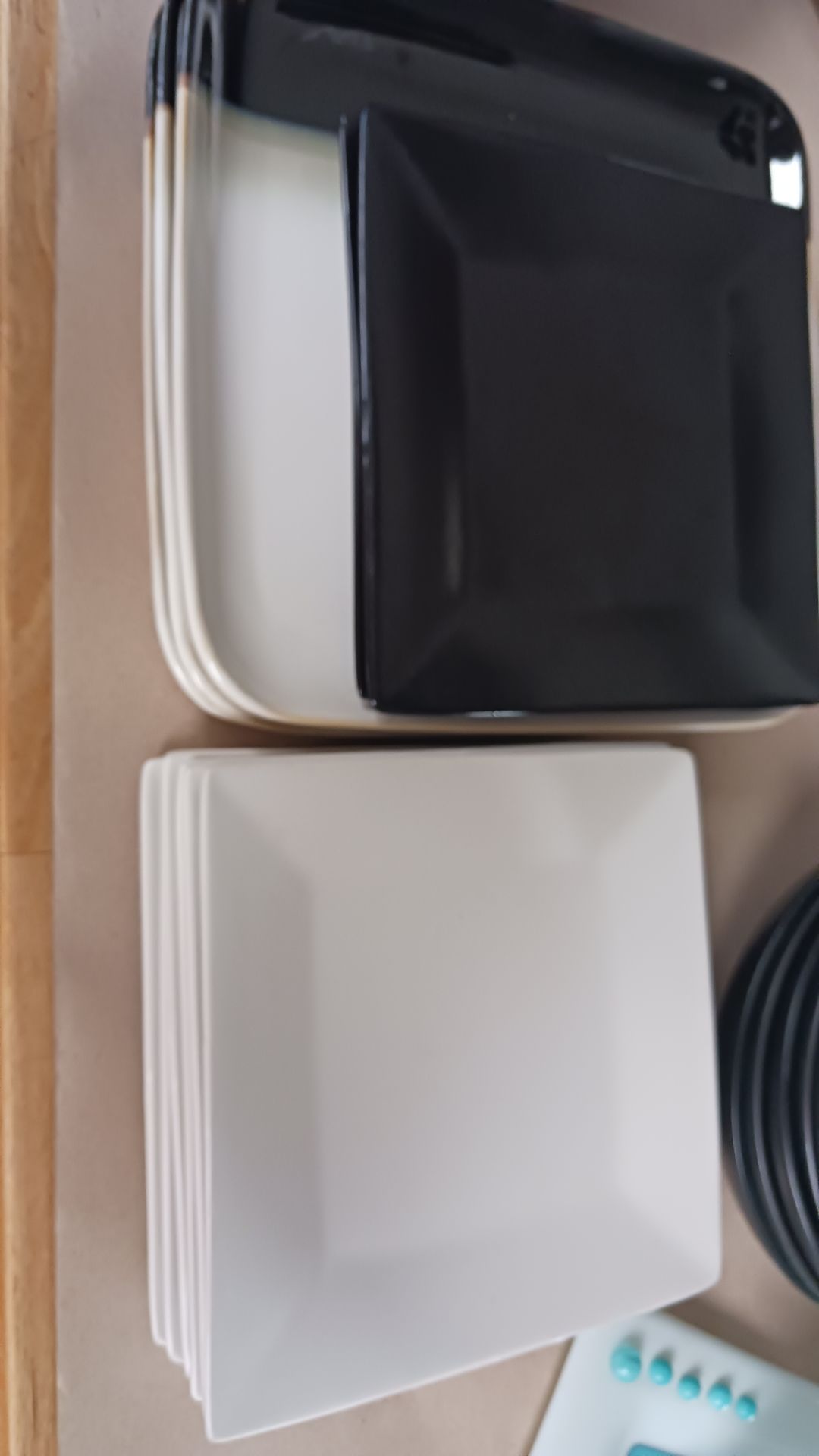 Crate & Barrel collection of diner ware - photo 4