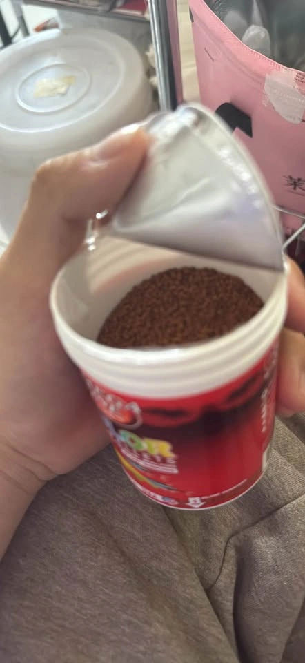 Omega one fish pellet food - photo 3