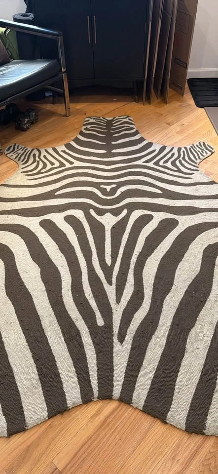 Zebra Print Rug - photo 2