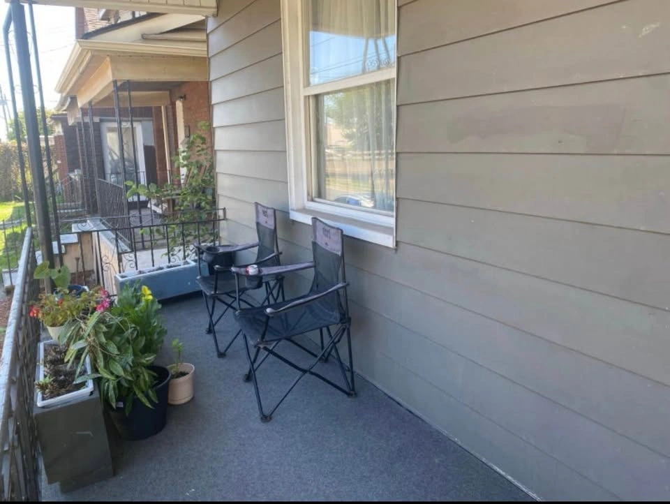 Room for Rent - Utilities Included - photo 3