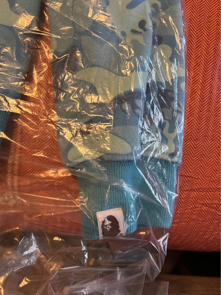 Blue fire camo shark zip up BAPE hoodie XL - photo 3