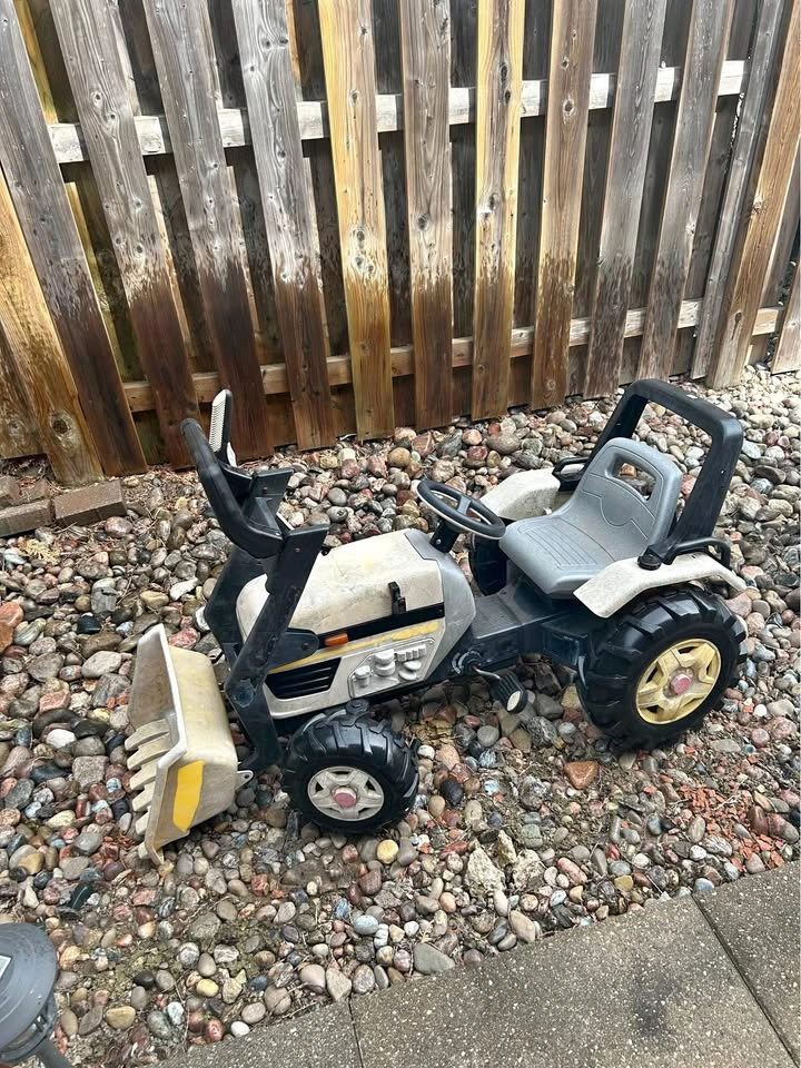 used Kids Pedal Tractor