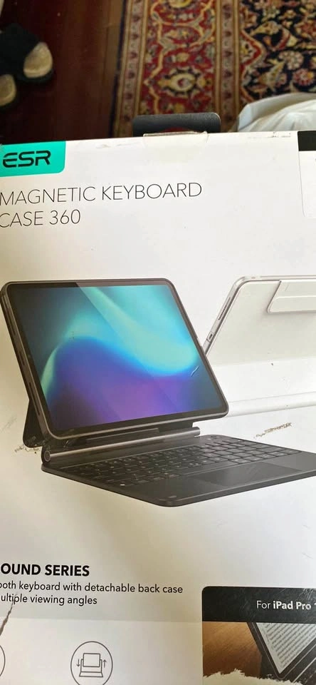 ESR Rebound Series Magnetic Keyboard Case 360 for iPad Pro 11” 2