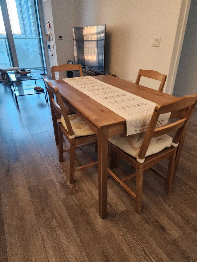 dinning table