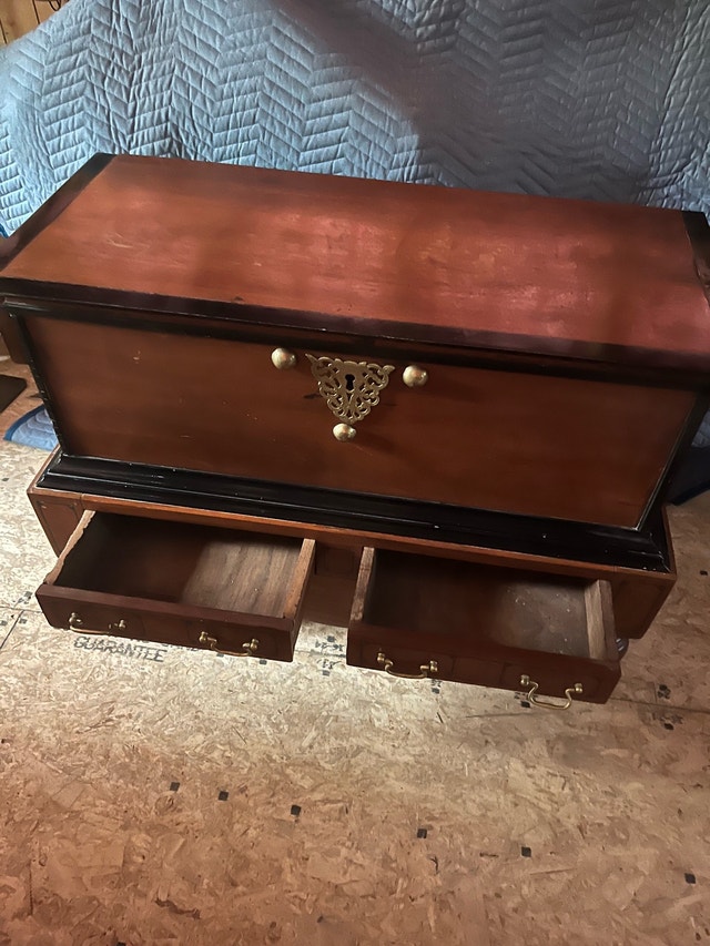 Vintage Wood Chest - photo 2