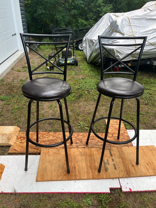 Swivel brown bar stools