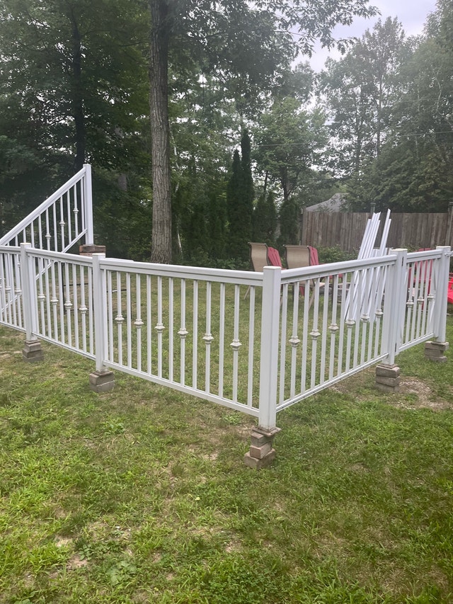 Aluminum railing - photo 2