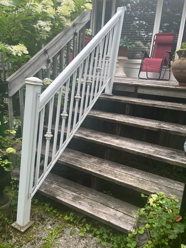 Aluminum railing - photo 4