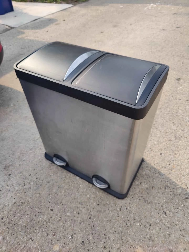 Stainless Steel Step N' Sort 2-Compartment Trash Bin 16 GAL - photo 2
