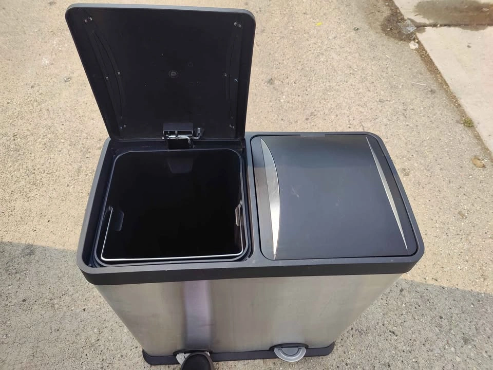 Stainless Steel Step N' Sort 2-Compartment Trash Bin 16 GAL - photo 4
