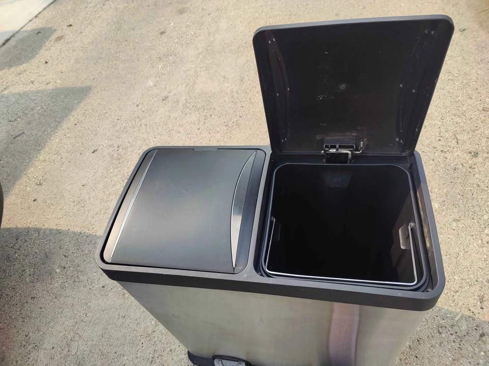 Stainless Steel Step N' Sort 2-Compartment Trash Bin 16 GAL - photo 5