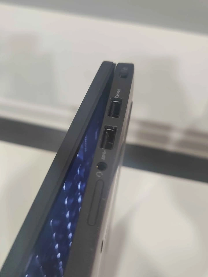 Dell i5 10th Gen TOUCHSCREEN 8GB RAM 256GB SSD Windows 11 - photo 3