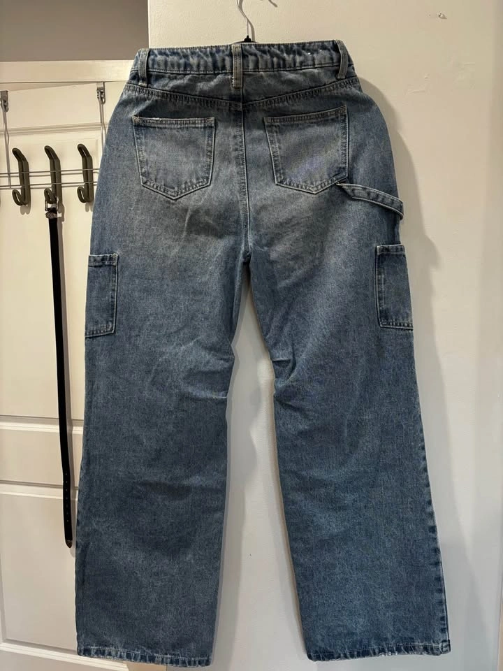 Great quality slightly baggy wide leg medium wash mid rise jeans - photo 2