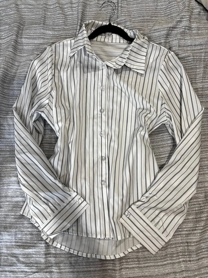 Office Siren Women's Striped Button-Up Shirt with Cinch Waist