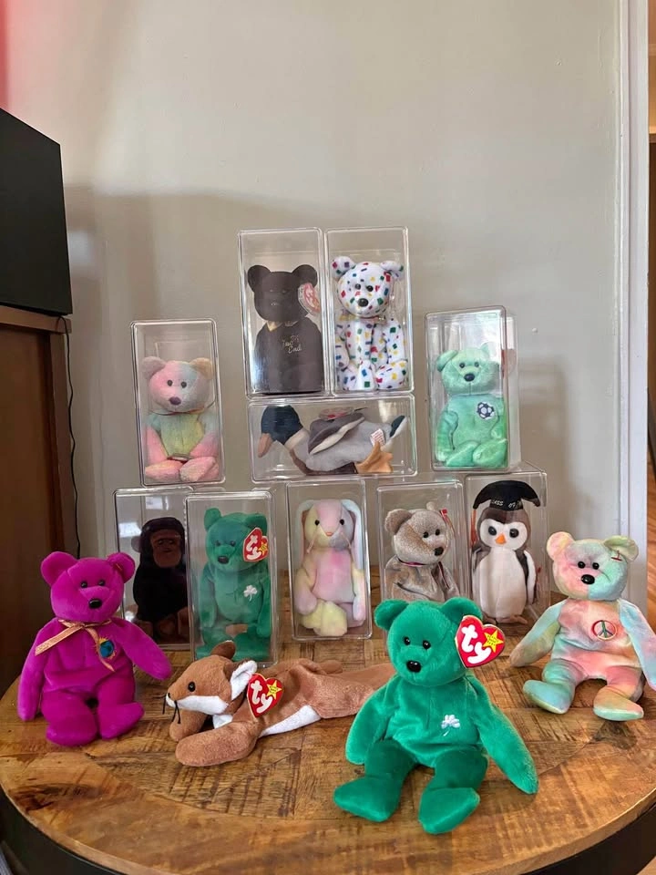 Lot Of Beanie Babies Including Multiple Bears & Other TY Animals