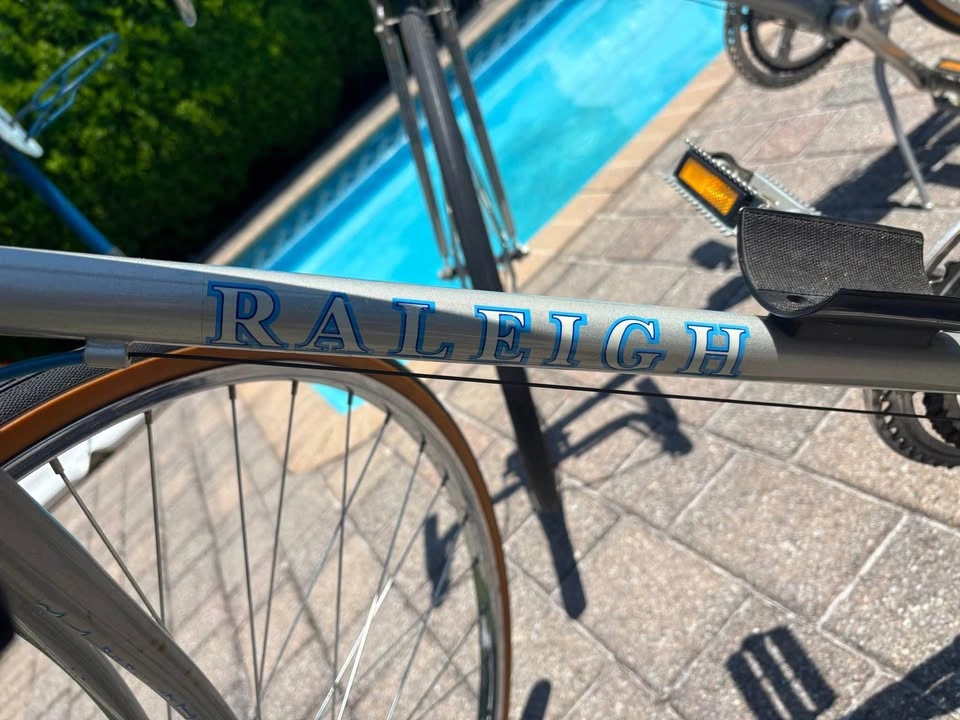 Vintage Raleigh Record Road Bike - photo 3