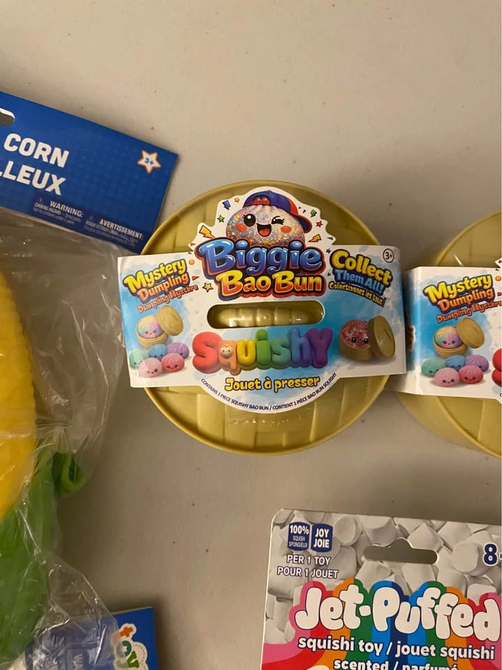 Toy-mendous Squishy Corn, Biggie Bao Bun, and Jet-Puffed Squishy - photo 3