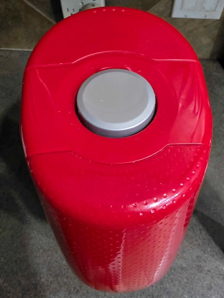 SodaStream Fizzi Sparkling Water Maker with 2 CO2 Cylinders - photo 4