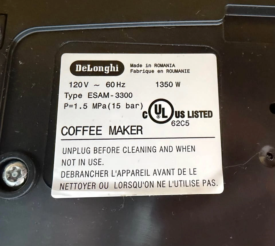 DeLonghi Magnifica fully automatic Espresso Machine - photo 2