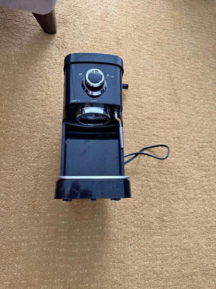 Espresso Coffee Maker CM5400A-UL. Read description!!!