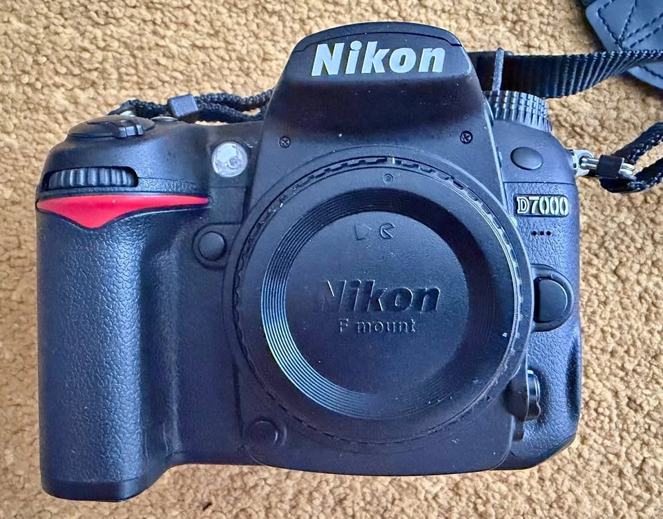 Nikon D7000 Digital SLR Camera combo