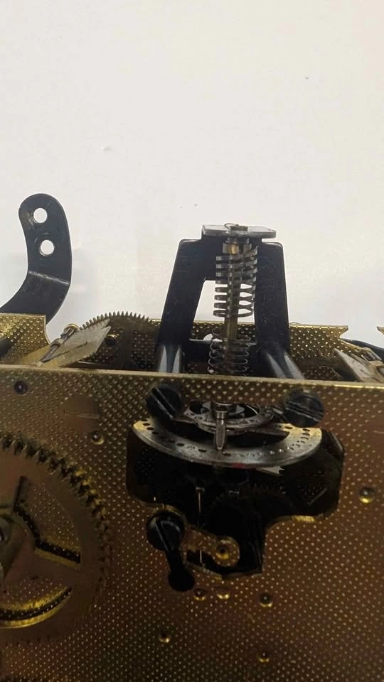 Hermle 340-020 German Clock Movement - photo 3