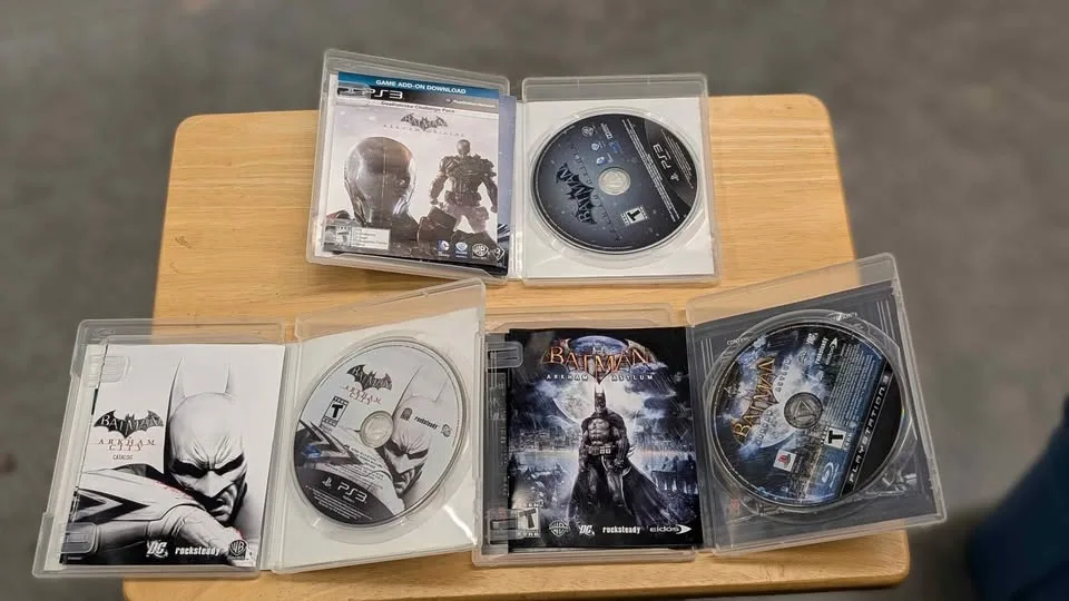 Batman Arkham Trilogy PS3 – 3 Games – $30 - photo 5