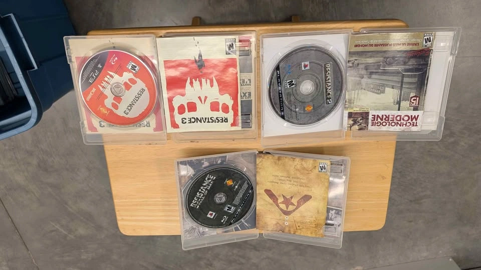 Resistance Trilogy PS3 – All 3 Games – $35 - photo 2
