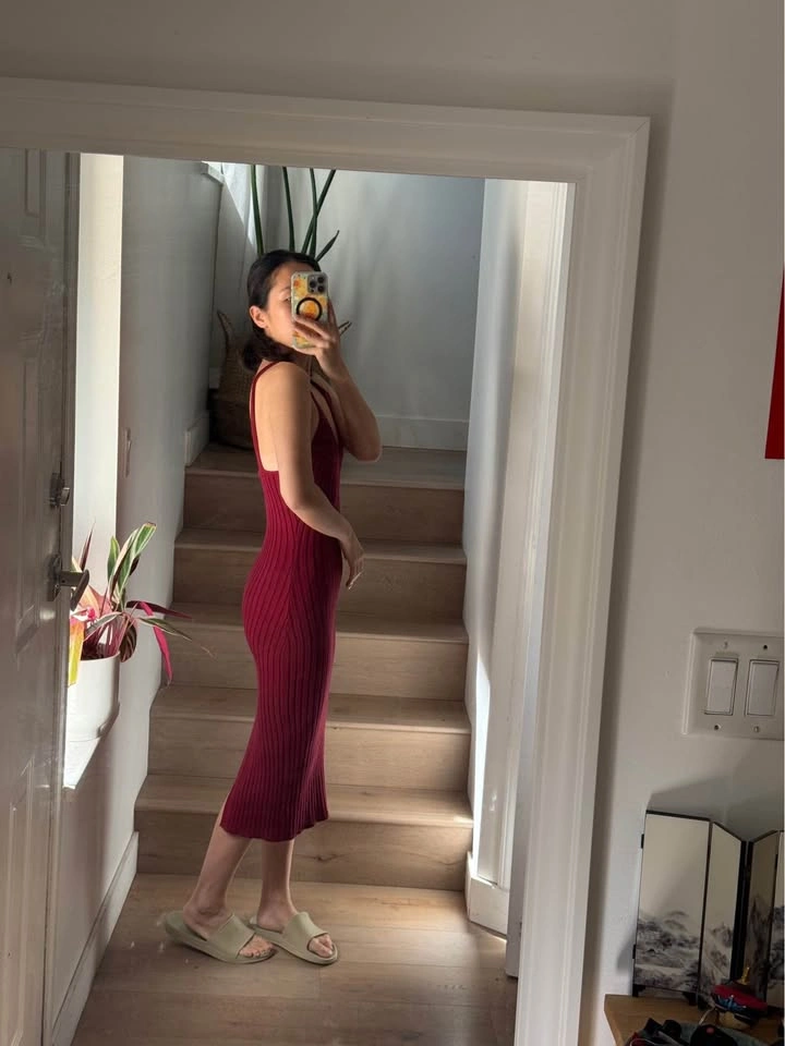 Burgundy Ribbed Knit Midi Dress - photo 2