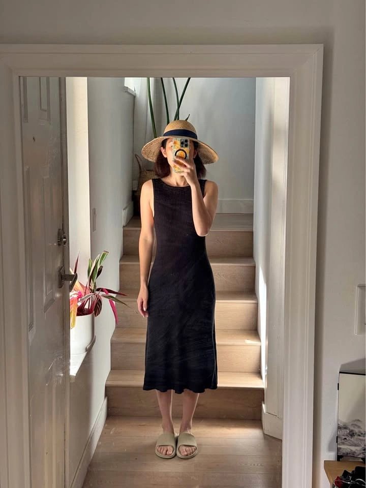 Black Ribbed Knit Midi Dress