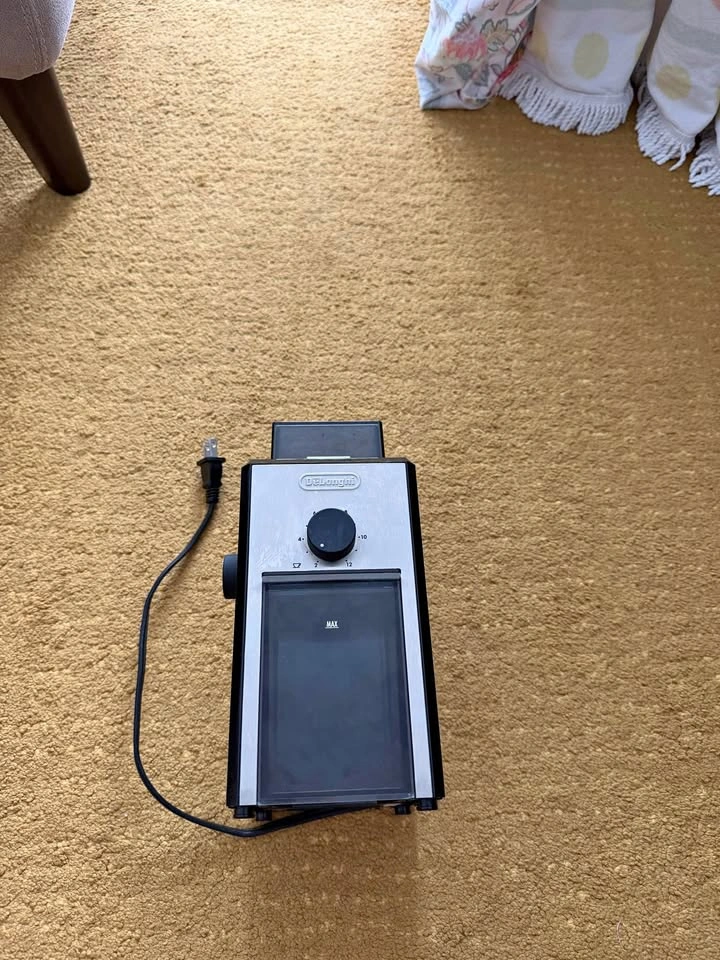 DeLonghi KG89 Burr Coffee Grinder